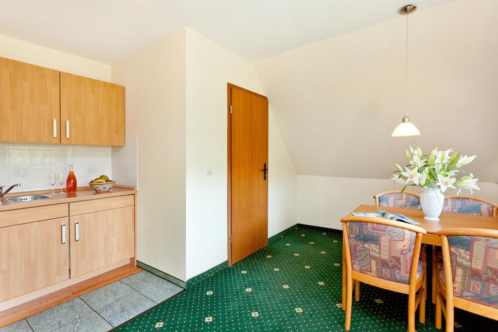 Restaurant & Hotel Baumhaus Hagen Засниц Экстерьер фото