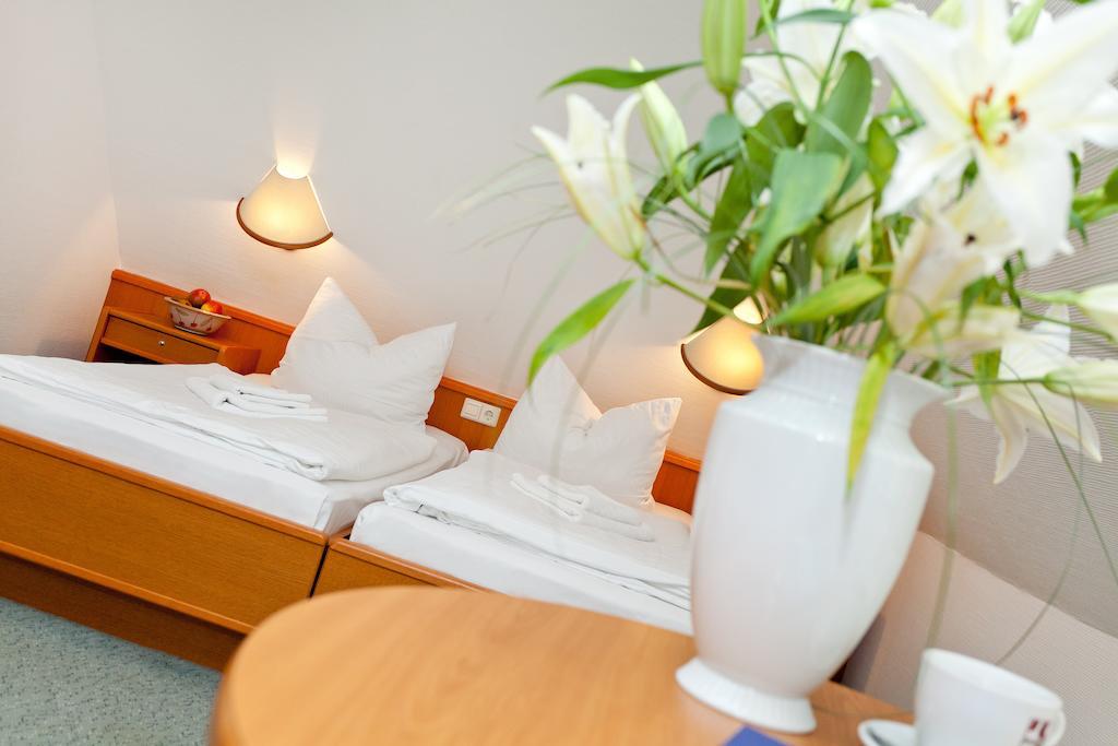 Restaurant & Hotel Baumhaus Hagen Засниц Номер фото